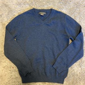 Boys size 7 sweater from Primark. New without tags. NWOT.